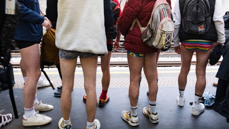 ‘No Pants Tube Ride’: El famoso evento que saca sonrisas en el metro de Londres
