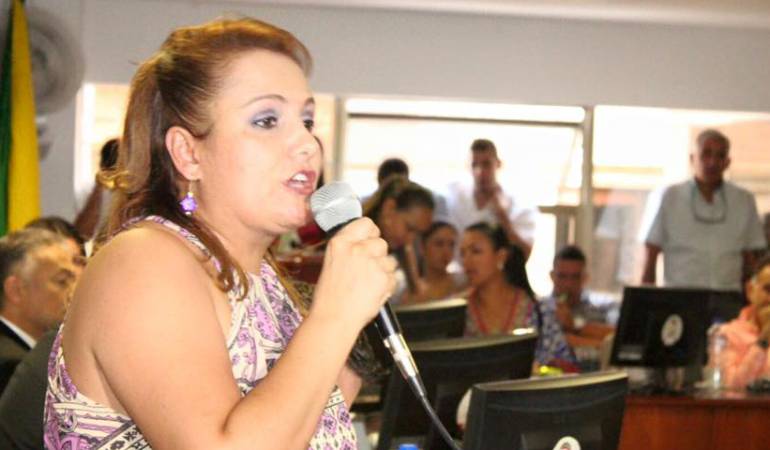 La funcionaria fue candidata a la gobernación del Quindío, con la que se quedó el padre Carlos Eduardo Osorio.