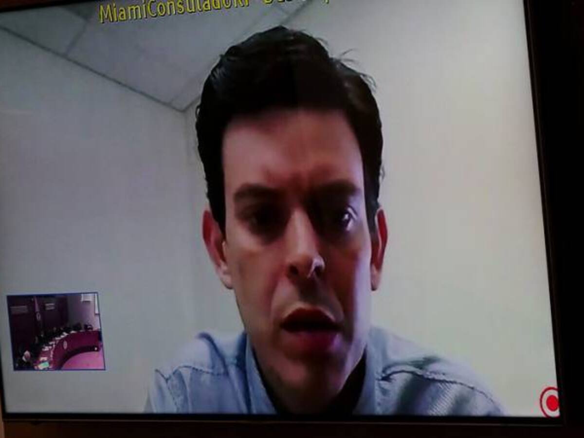 Amigo y padre de Alejandro Lyons Muskus no se han entregado a la justicia