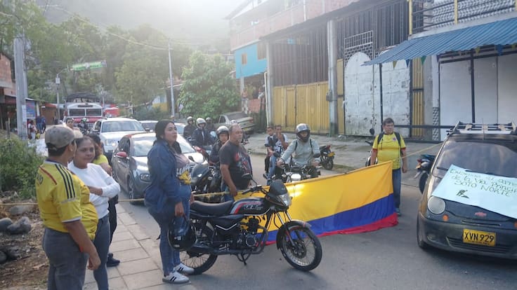 Juan Carlos Meléndez, comunidad