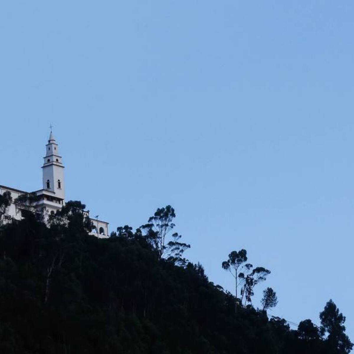 El Distrito ofrece $10 millones para capturar a ladrones en Monserrate
