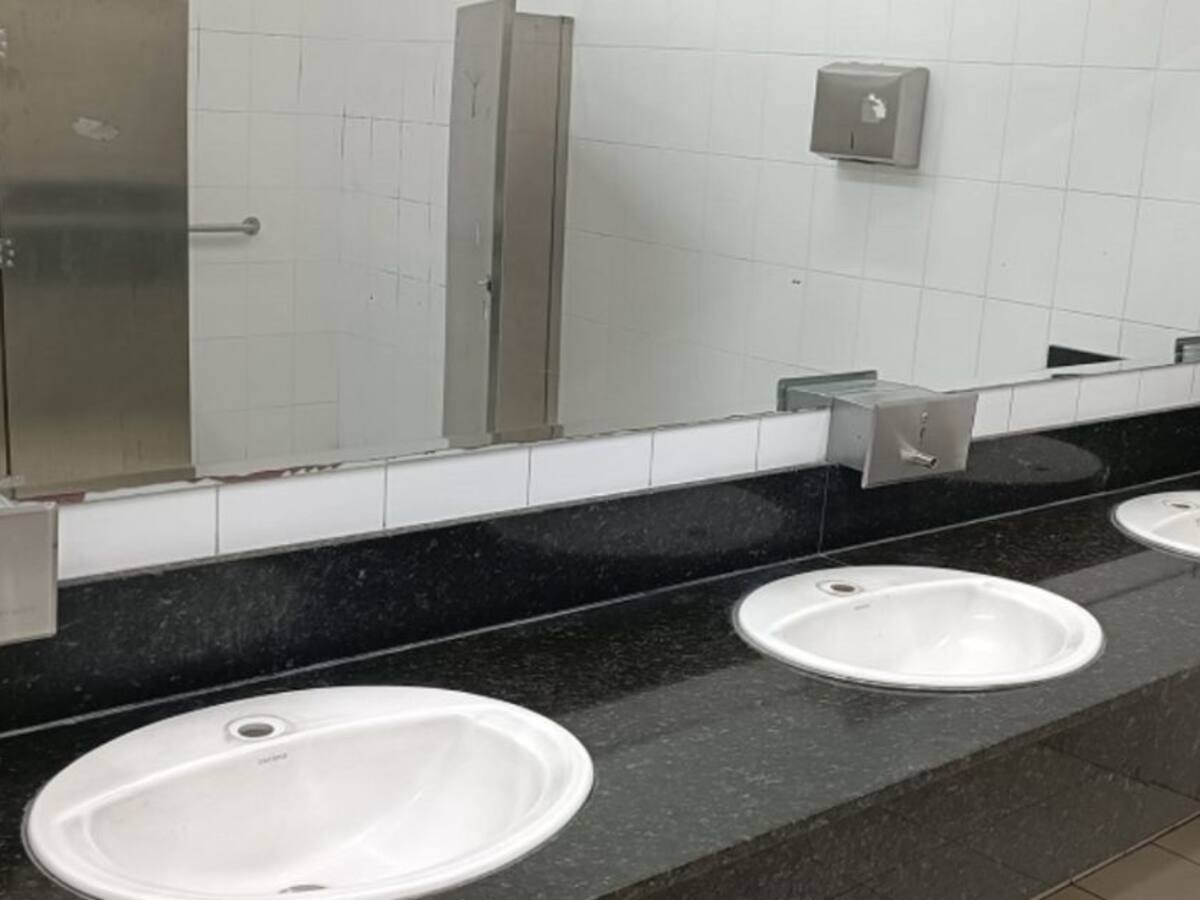 Por robos, suspenden uso de baños en estaciones de Metrolínea