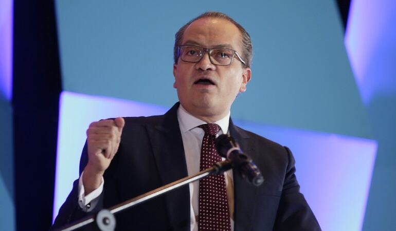 Fernando Carrillo, Procurador General.