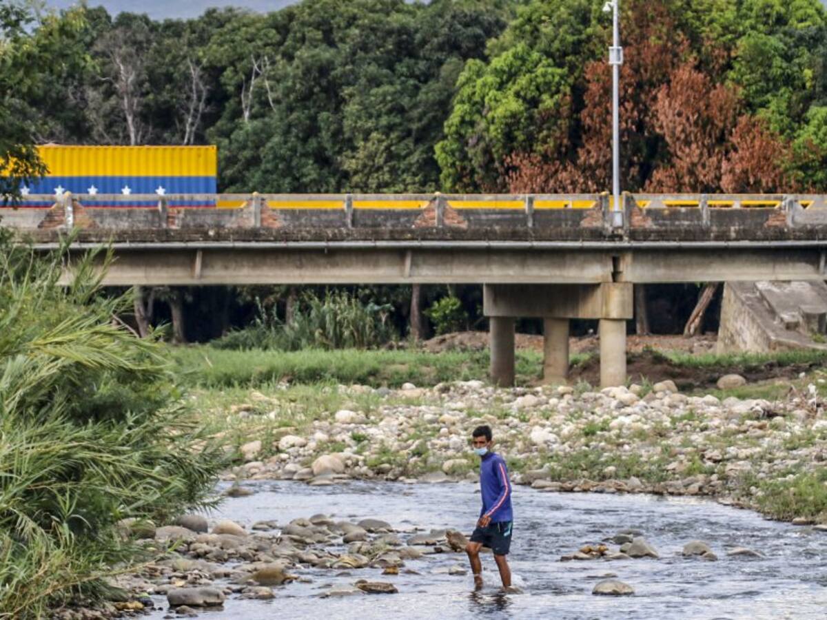 Paso fronterizo con Venezuela no se abrirá en noviembre