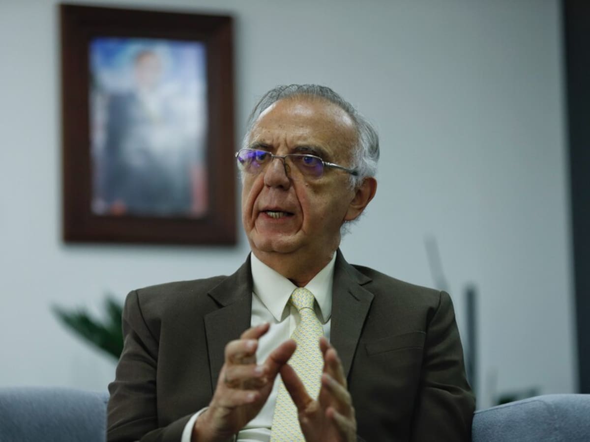 Los beneficios de la mesada 14 son constitucionales: Ministro de Defensa