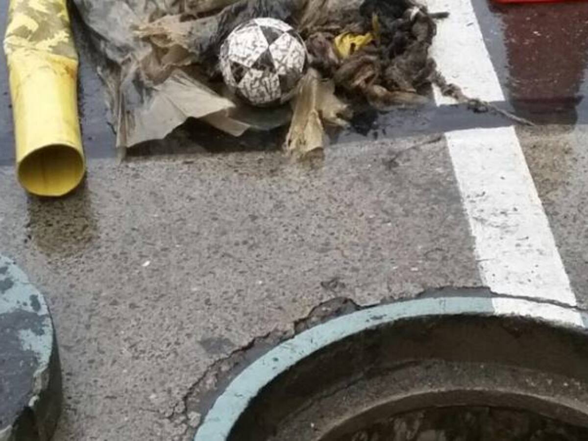 En Manizales encuentran en alcantarillas desde balones hasta ropa