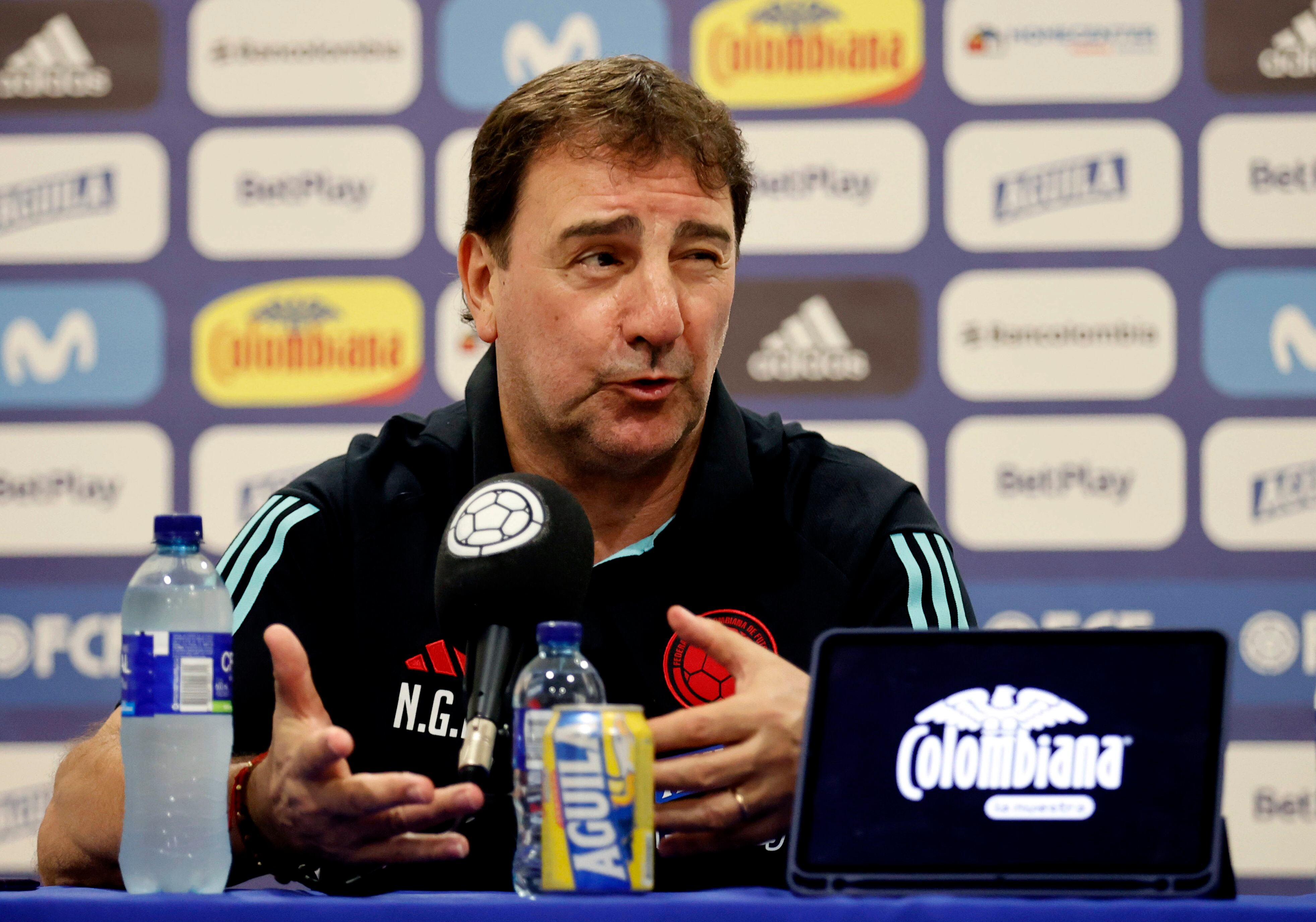 AME6317. BARRANQUILLA (COLOMBIA), 11/10/2023.- El seleccionador de Colombia Nestor Lorenzo habla en una rueda de prensa hoy, en Barranquilla (Colombia). EFE/ Mauricio Dueñas Castañeda
