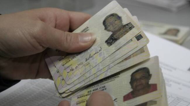Aumenta solicitud de venezolanos que buscan nacionalización en Colombia