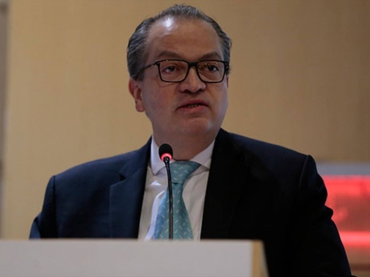 Procurador solicita suspensión de licitación para semaforización inteligente en Bogotá