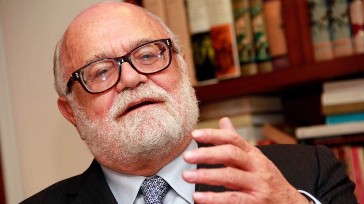 Murió Hernando Yepes, reconocido jurista Colombiano