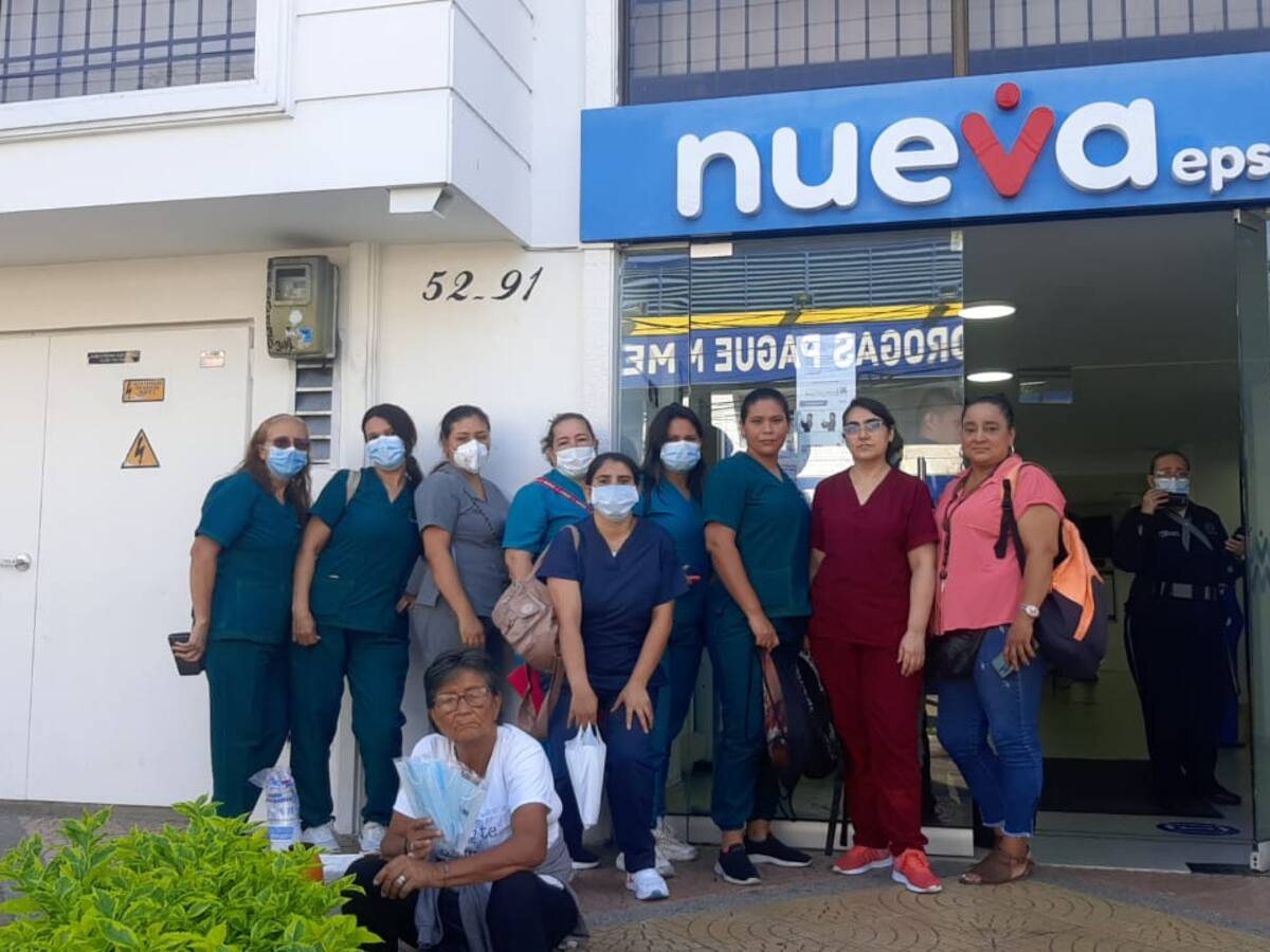 Cuidadores protestan por falta de pago