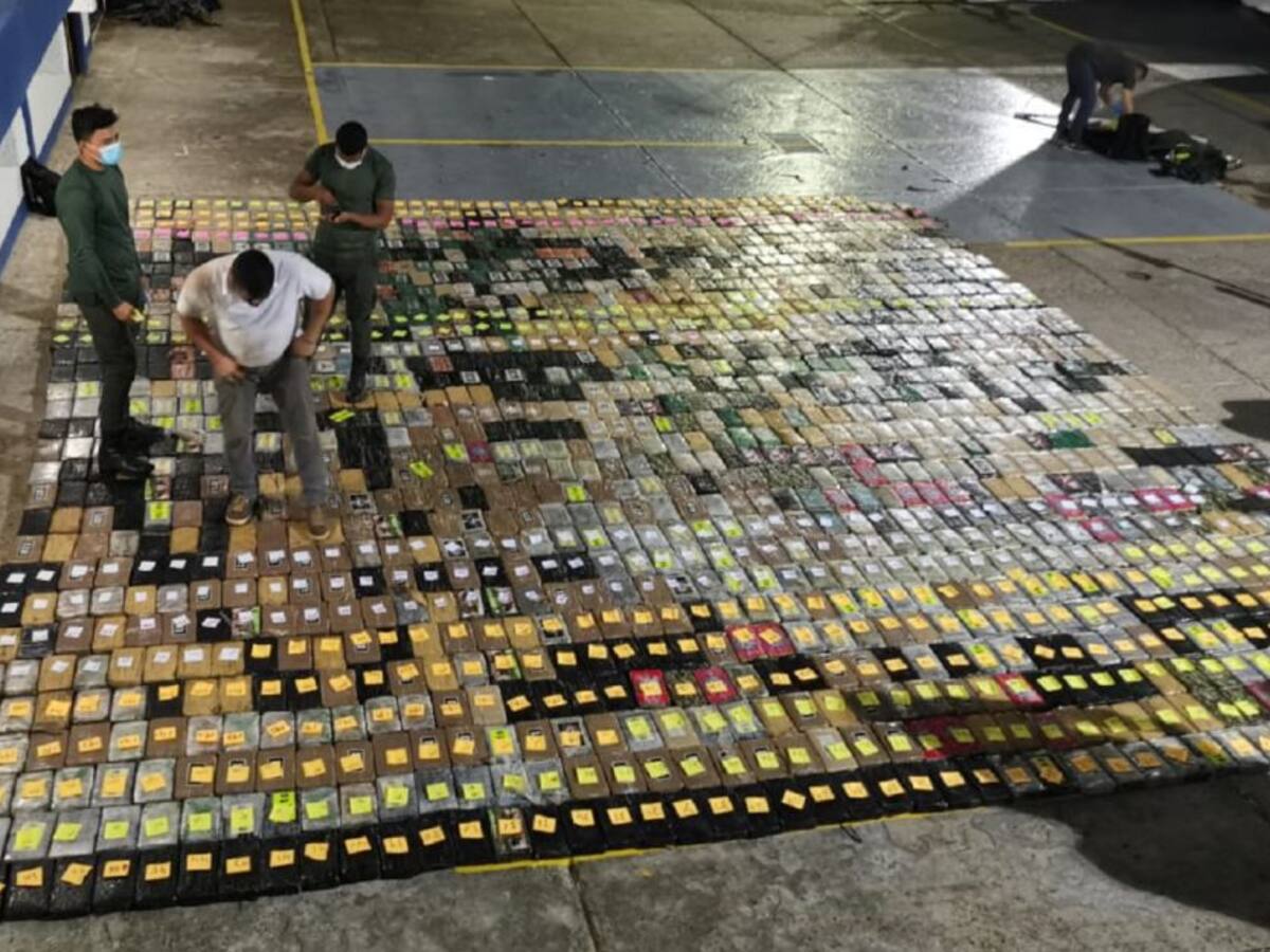 En Cartagena Armada incauta más de 1.5 toneladas de cocaína