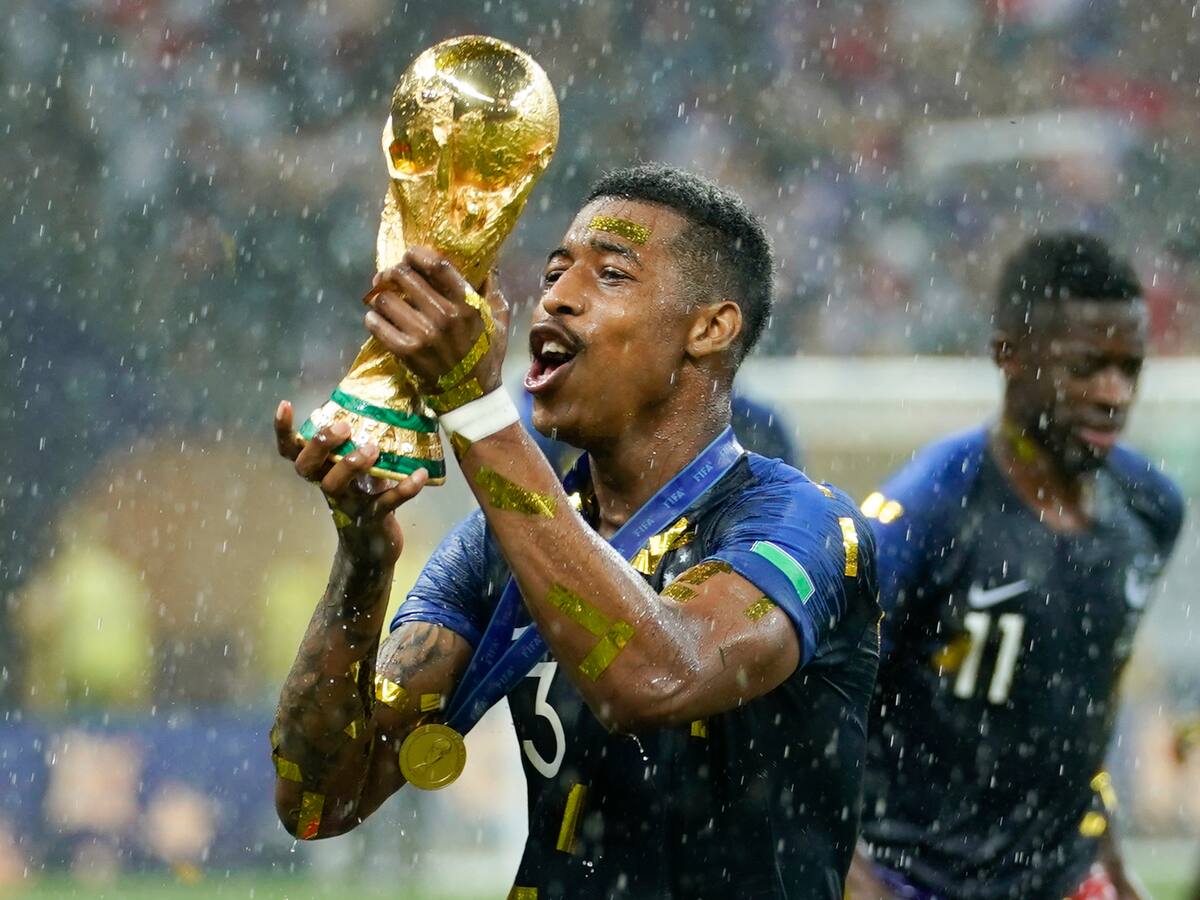 Francia sufre dura baja en su zaga defensiva para el Mundial de Qatar 2022