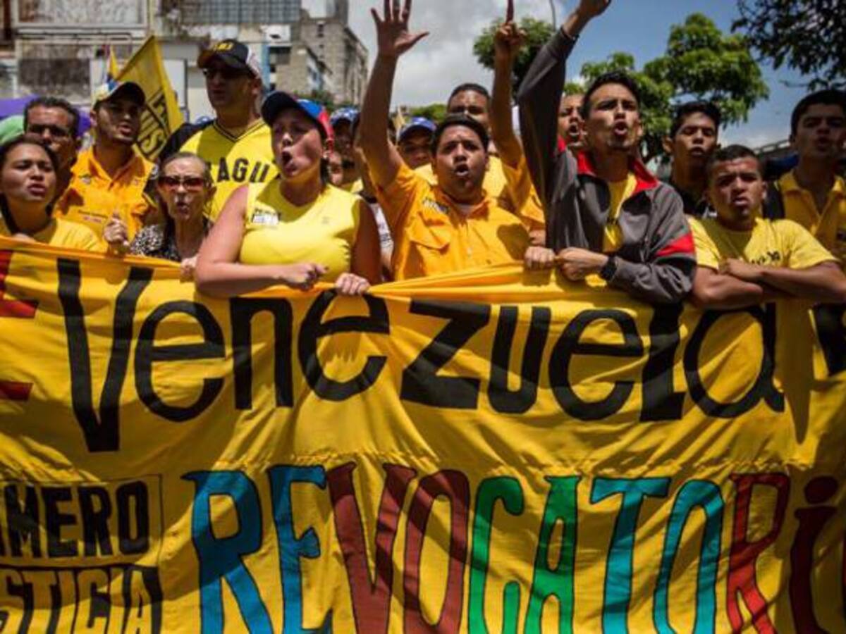 Oposición venezolana irá al ente electoral a solicitar formalmente revocatorio contra Maduro