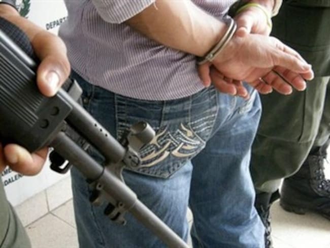 Condenan a 40 años de cárcel a un capitán de la Policía