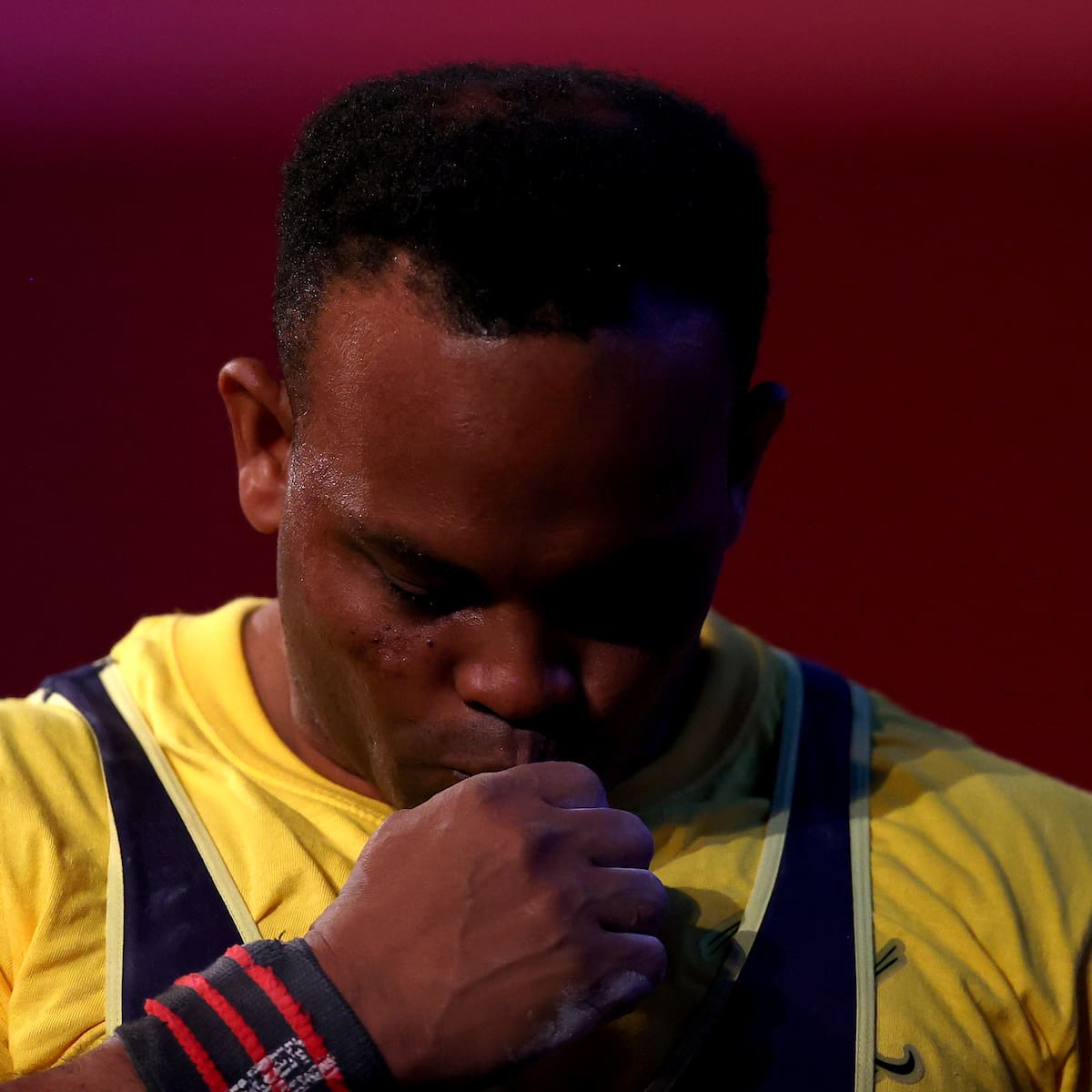 Fabio Torres gana la medalla de bronce en el Para Powerlifting 97 kilogramos