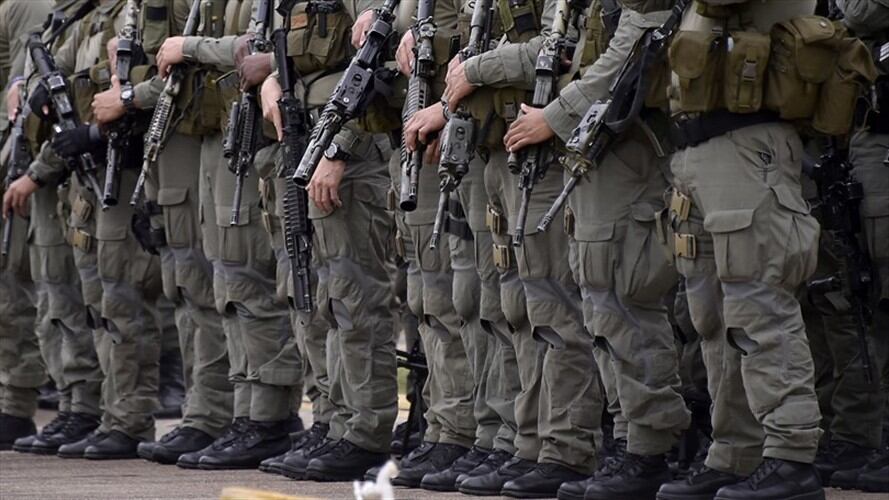 En el panfleto se advierte de la llegada de un nuevo grupo criminal y se intimida a la comunidad. . Foto: Getty Images