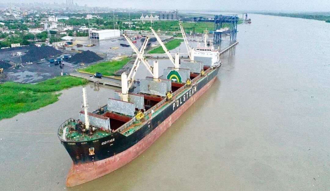 Canal de acceso al puerto de Barranquilla.