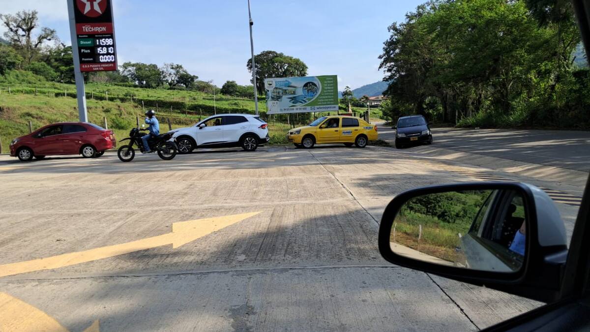 Empieza a reportarse desabastecimiento de gasolina en el sur de Santander