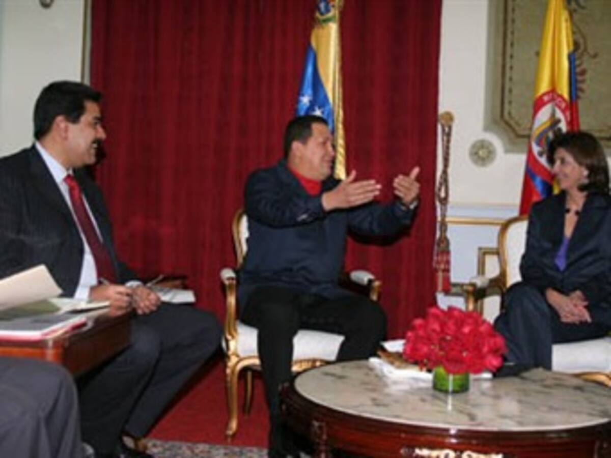 Plenamente restablecidas relaciones entre Colombia y Venezuela