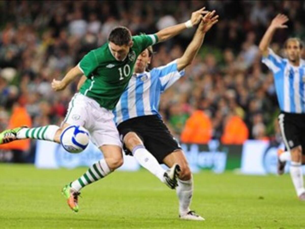Di María da a Batista el triunfo en su estreno como técnico de Argentina
