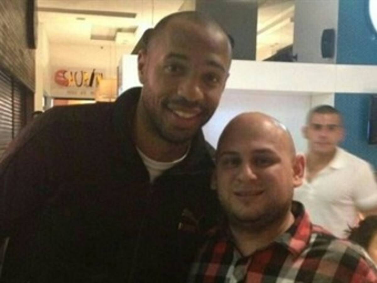 El futbolista Thierry Henry está de visita en Medellín