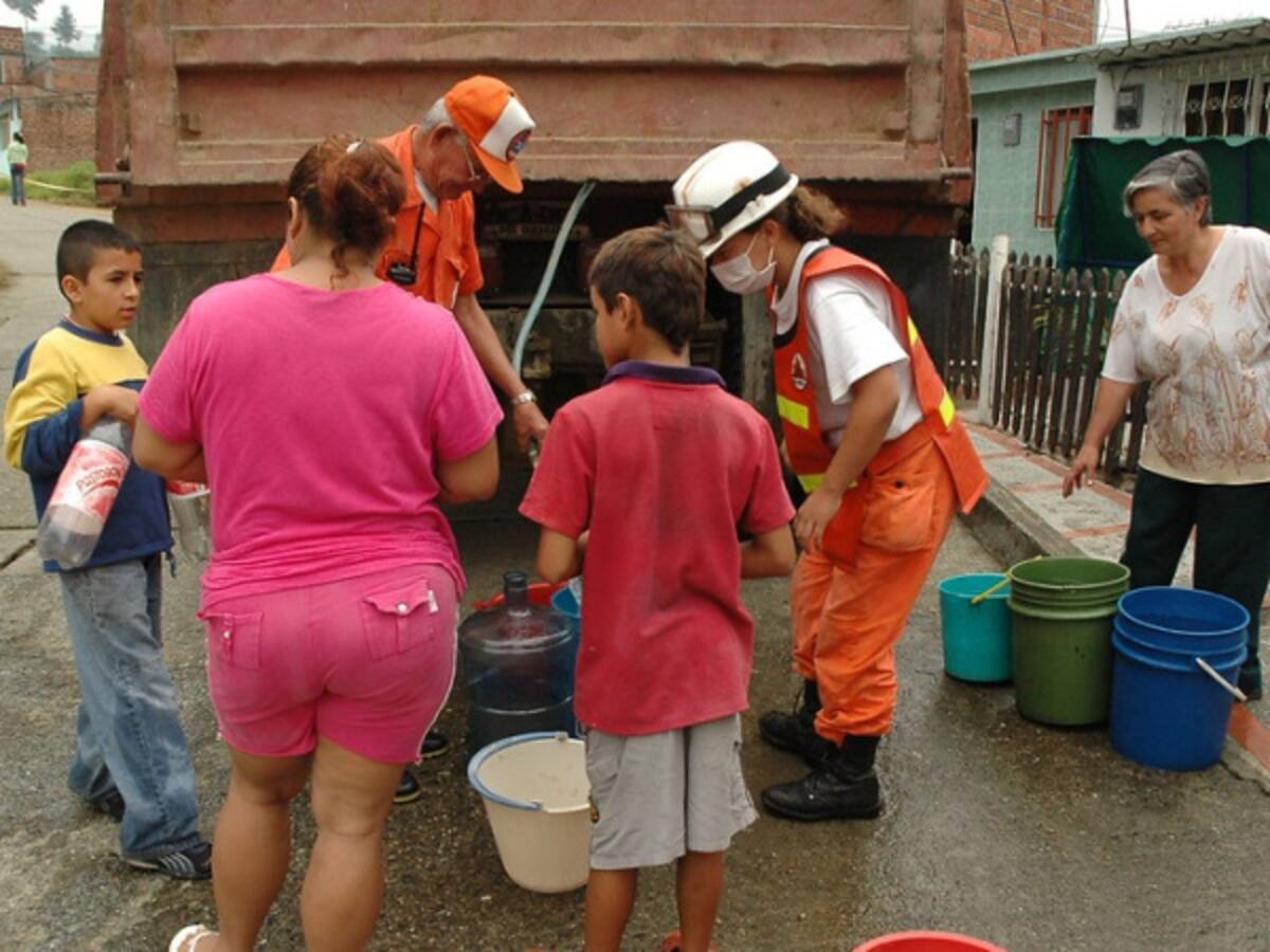 Con carrotanques se empezó a suministrar agua a los habitantes de San Andrés