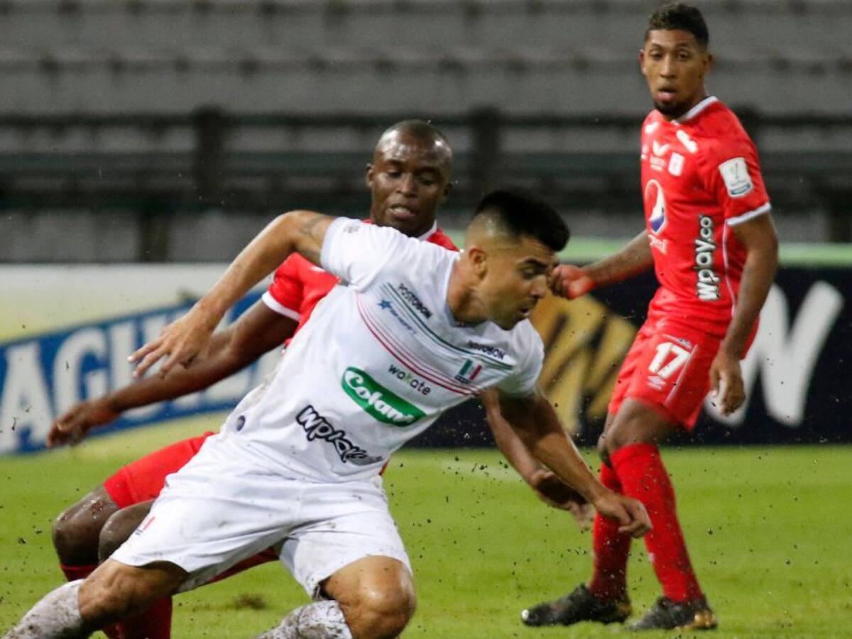 América no pasó del empate con el Once y sigue fuera de los ocho