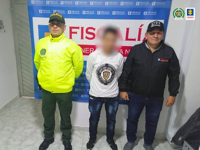 Los señalados se les imputó el delito de acto sexual violento agravado.