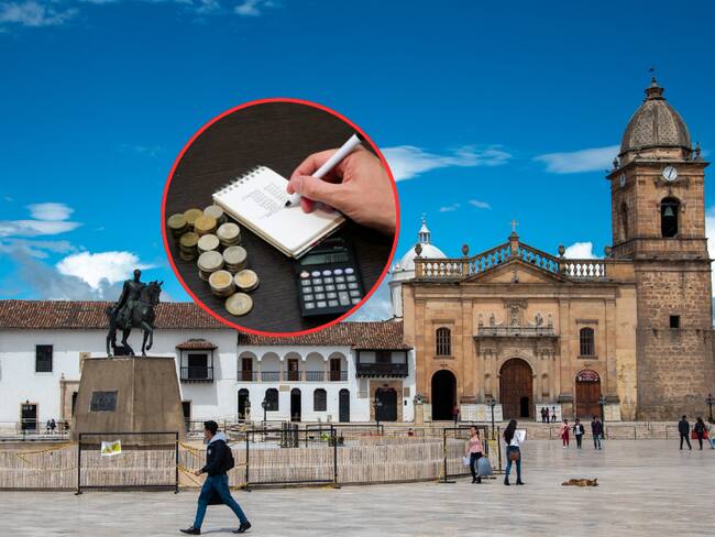 Plaza de Bolívar de Tunja / Persona haciendo cuentas con calculadora en una mesa de madera (Getty Images)