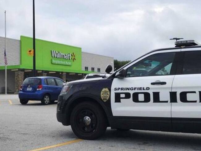 Arrestan joven que entró armado a Walmart de Missouri