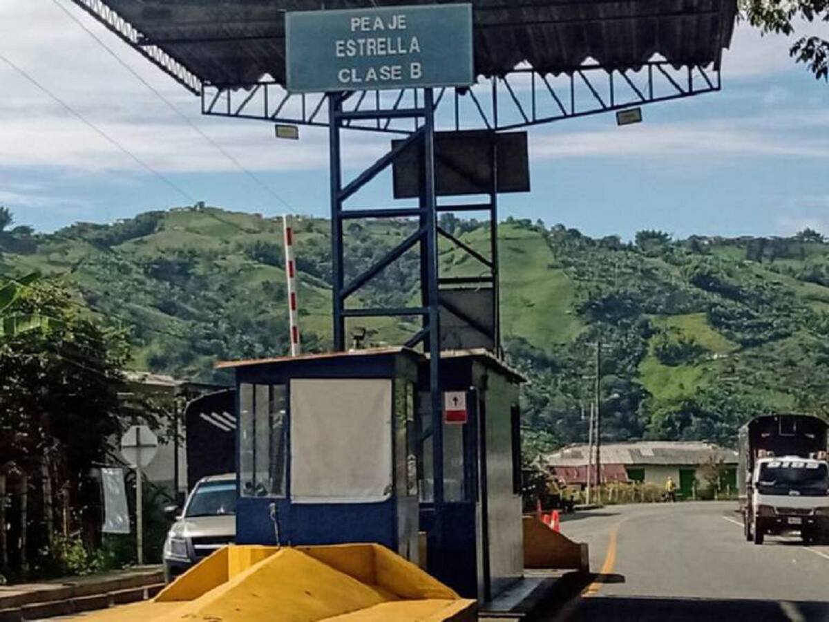 En el peaje La Estrella ubicado en Caldas, mantienen la tarifa de 2.000 pesos
