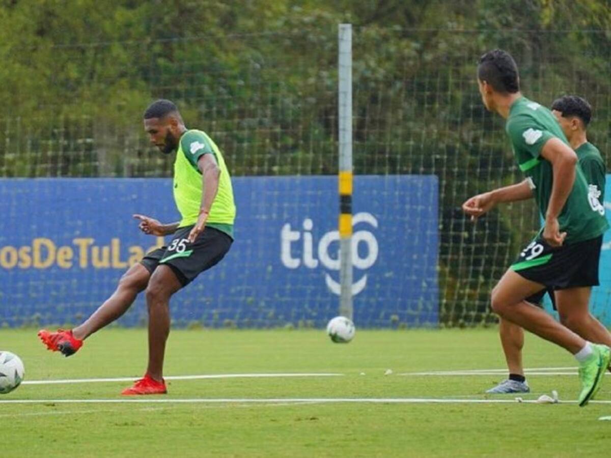 Cristian Castro: "Me siento en deuda con la hinchada de Nacional"