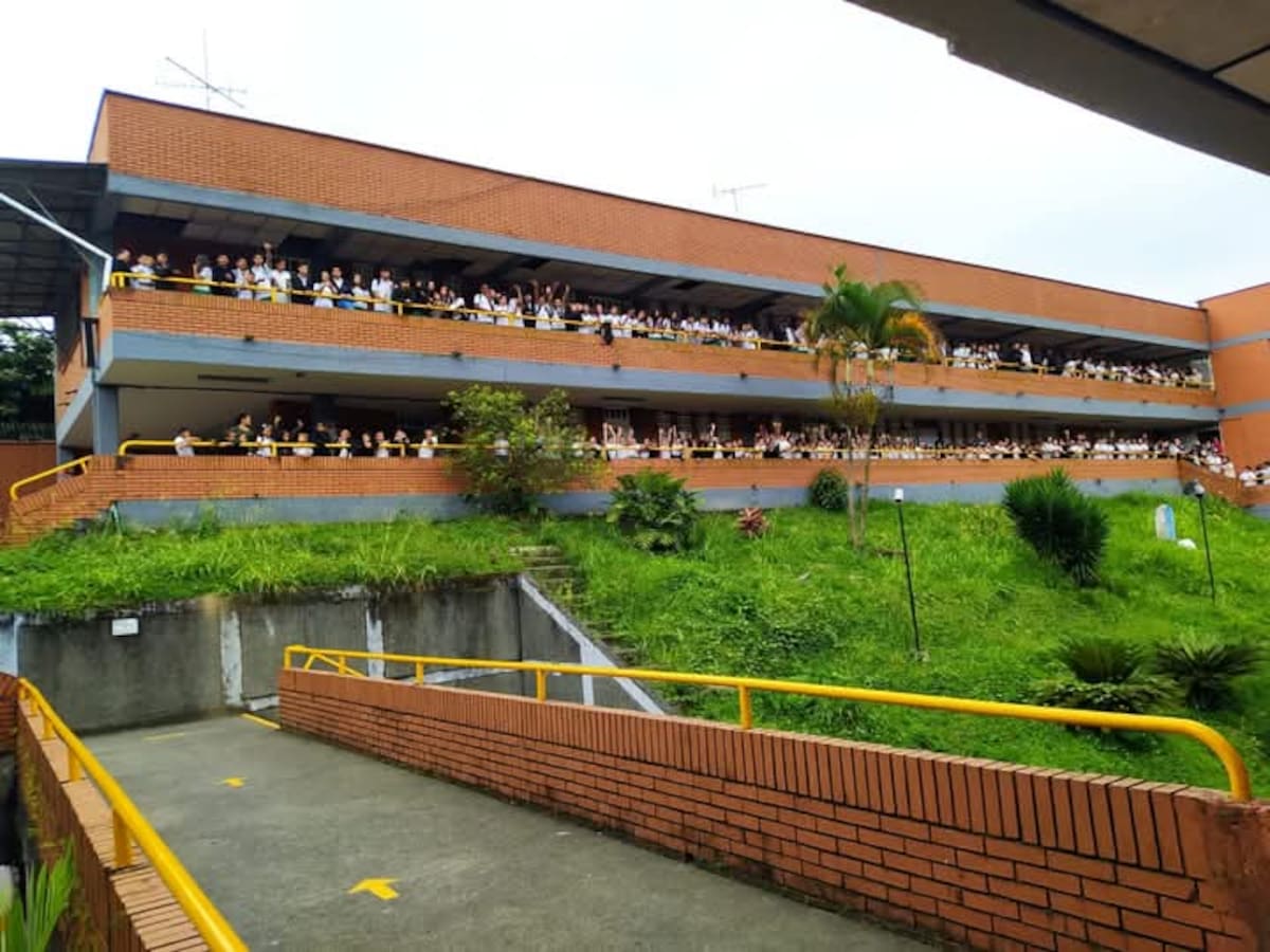 Comunidad educativa del colegio Alfredo García rechaza cambios de la Secretaría de Educación