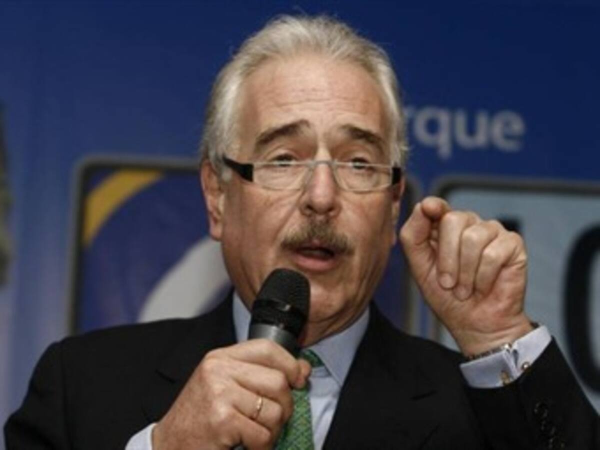 La reelección es un Titanic: Andrés Pastrana