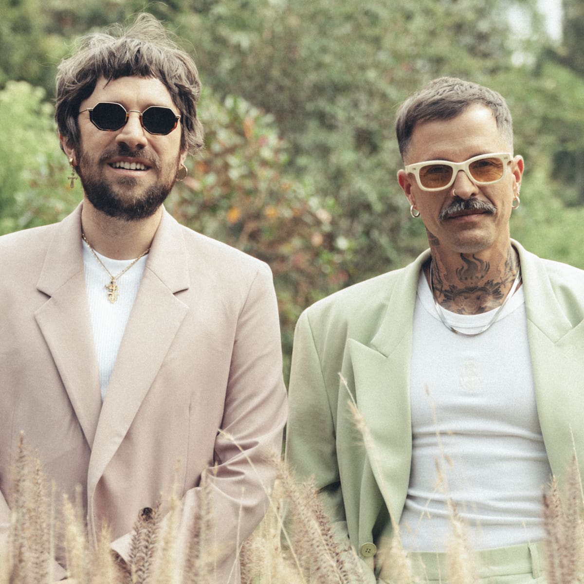 Mike Bahía presenta “Bajo Cero”, un nuevo sencillo en colaboración con Juan Pablo Vega
