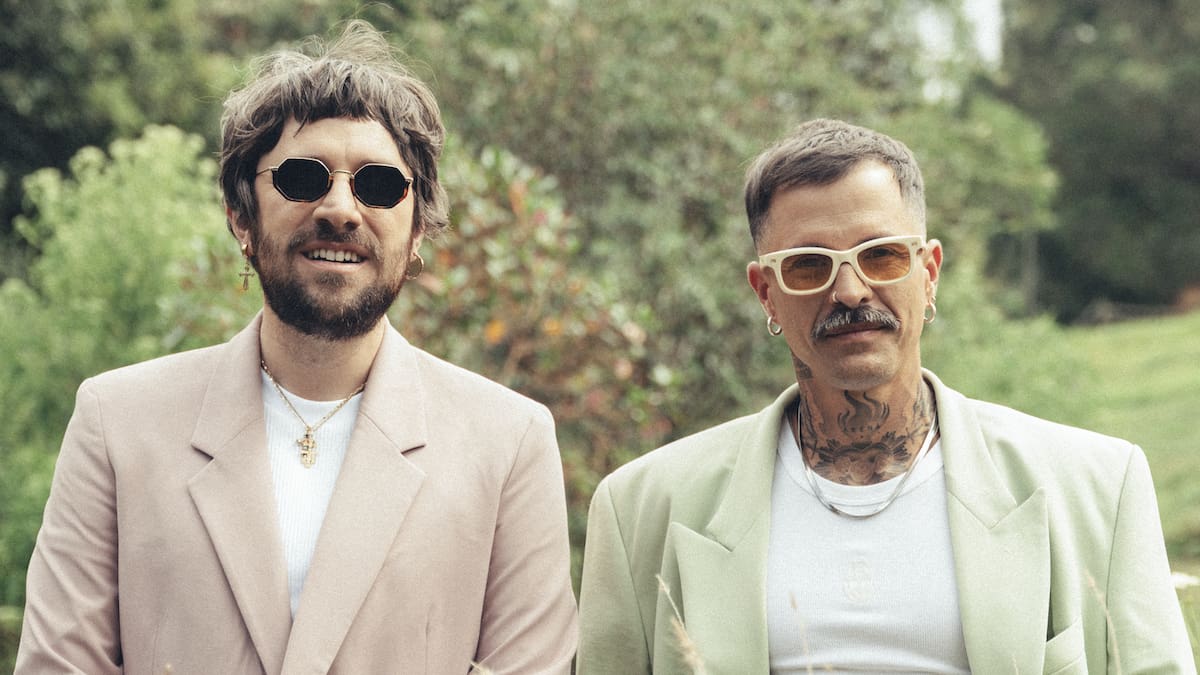 Mike Bahía presenta “Bajo Cero”, un nuevo sencillo en colaboración con Juan Pablo Vega