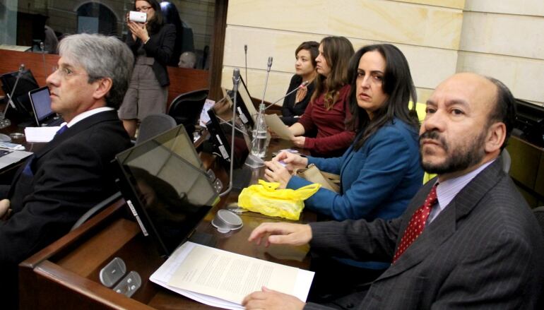 En la foto, Alfredo Rangel, Jaime Amín, María Fernanda Cabal y Paolma Valencia. 