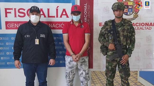 Uno de los indiciados habría sido capturado en flagrancia luego de abusar sexualmente de una mujer de 53 años en Gigante.