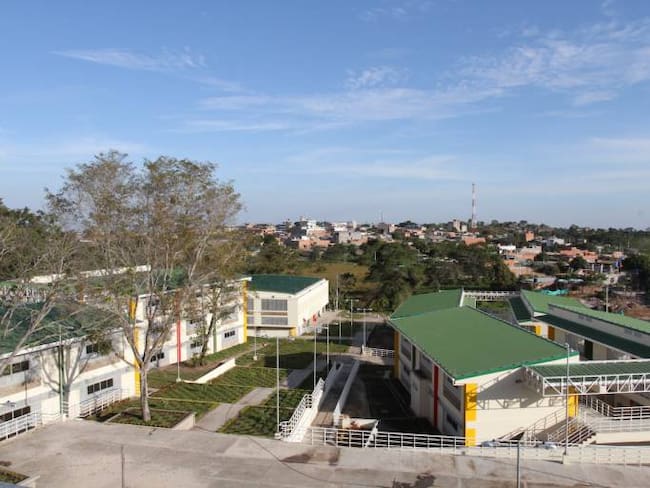 Fortalecen la atención educativa al Sur de Bolívar con la entrega de un megacolegio