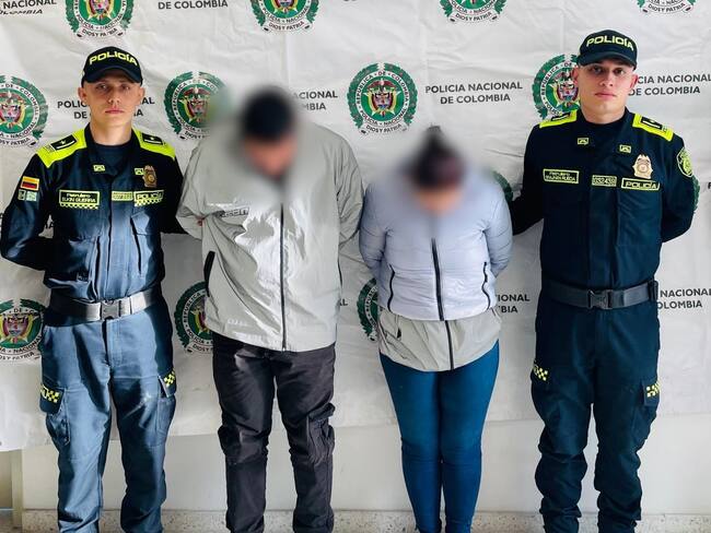 Capturan a pareja que abusaba sexualmente de su hijo de 10 años en Bogotá. Foto: Policía de Bogotá.