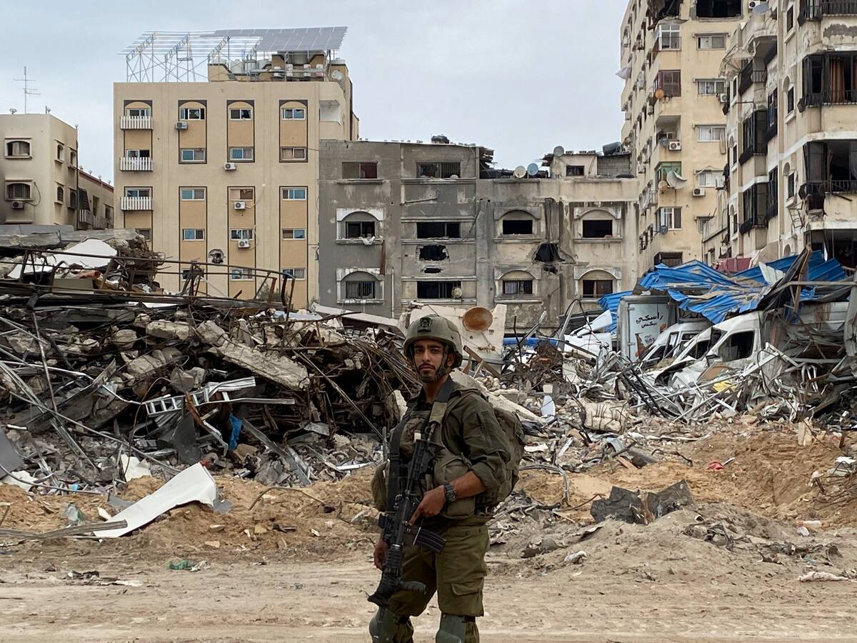 Aumentan a más de 22.700 los muertos en Gaza, incluidos 10.000 menores