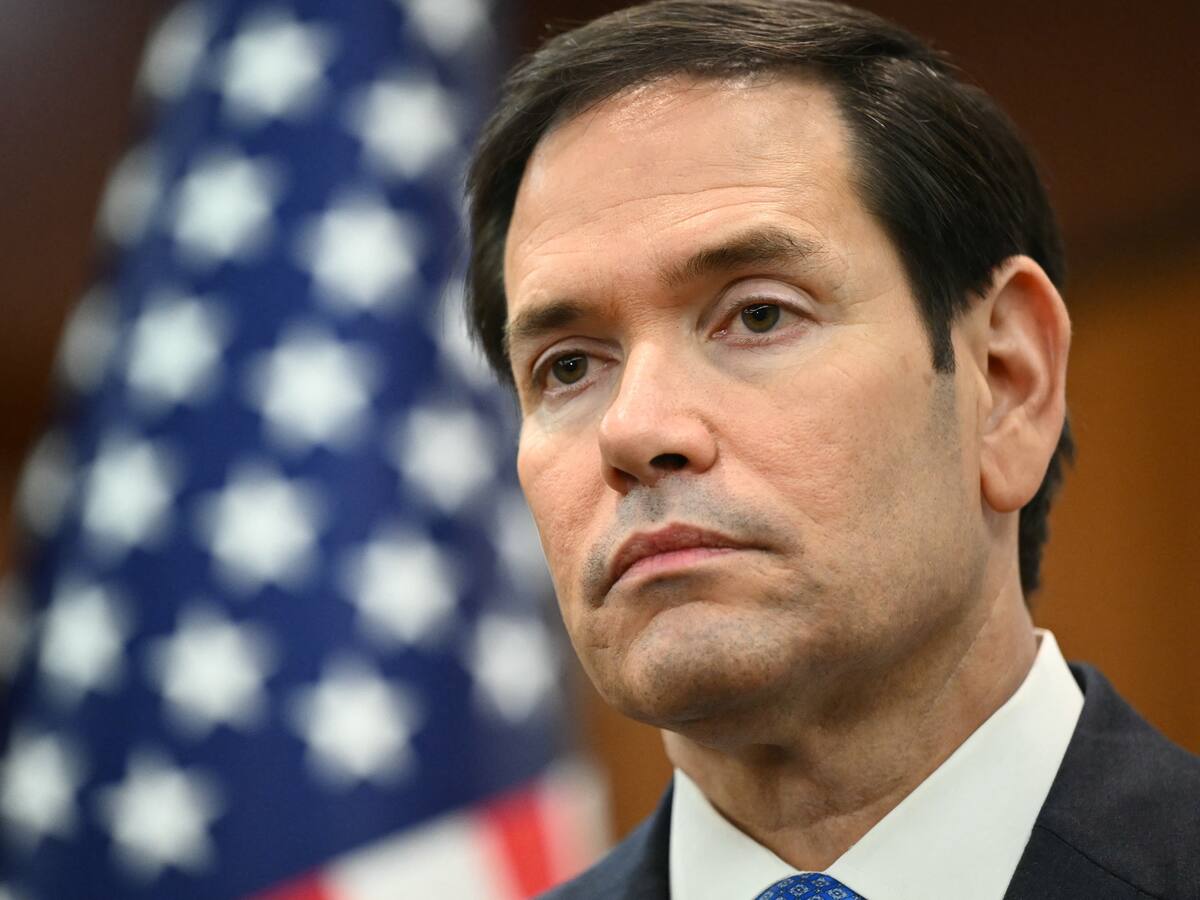 Interceptar barcos con drogas no funciona, explotarlos sí: Marco Rubio sobre operación en el Caribe