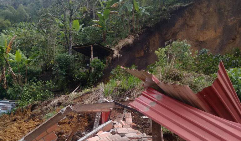 Foto archivo de deslizamiento ocurrido en Manzanares