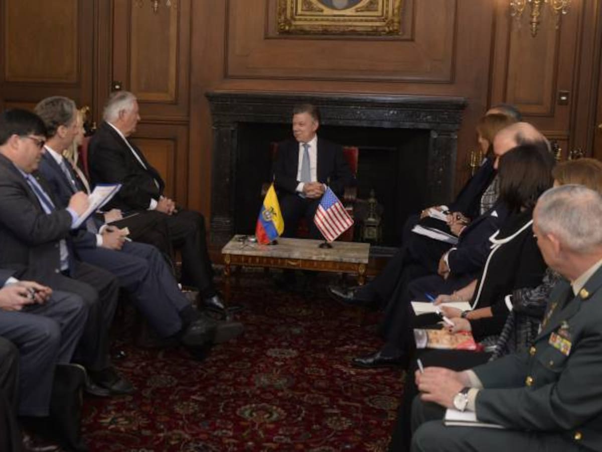 "Es urgente restaurar el cauce democrático en Venezuela”: Santos