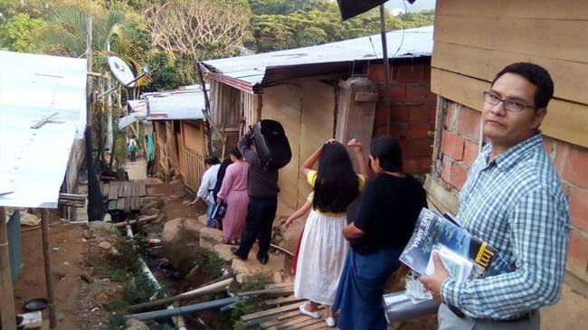 Una vivienda colapsada y problemas en la movilidad dejan las lluvias en Floridablanca. Foto: Cortesía Jhon Gómez