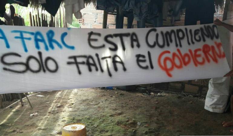 Pancarta alusiva al incumplimiento del gobierno con los acuerdos.