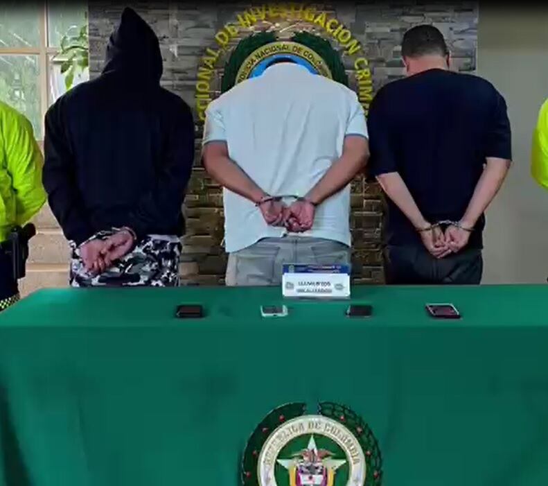 Hurto celulares- Cortesía video Policía