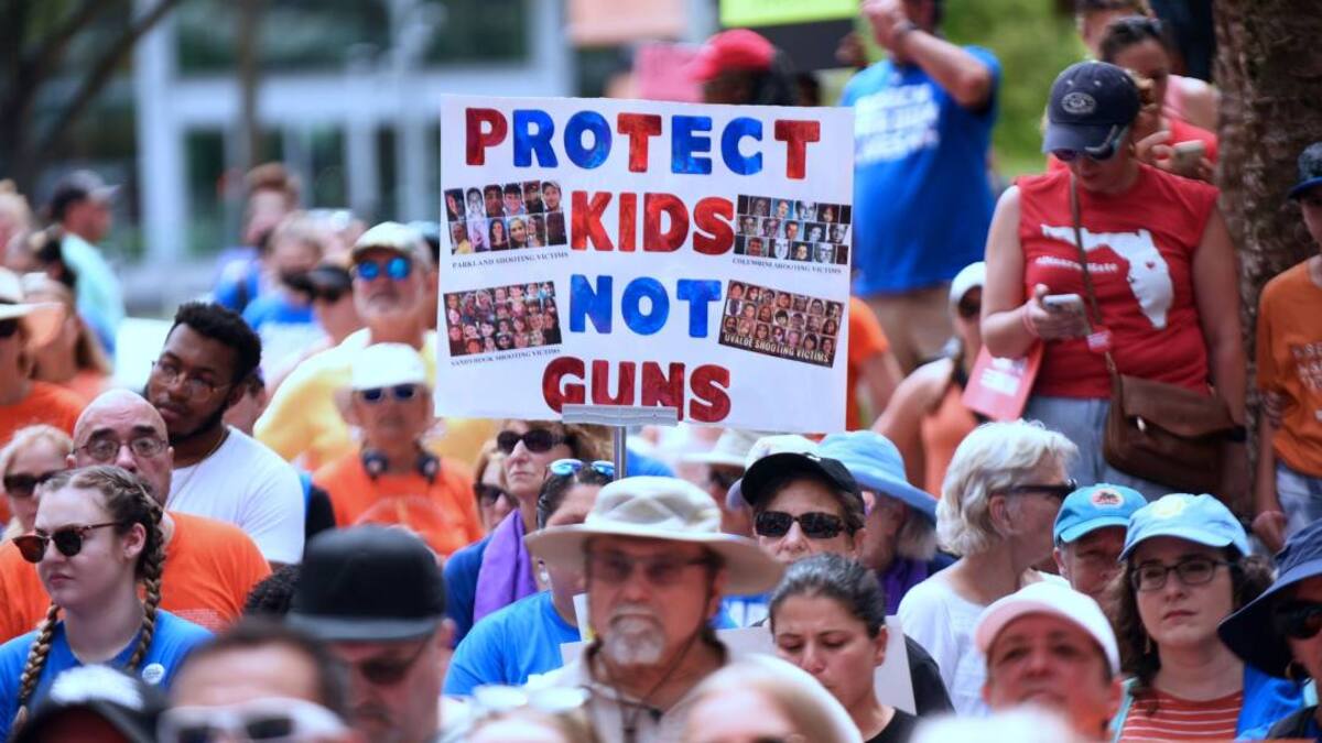 Actores de Hollywood se comprometen a hacer uso responsable de las armas