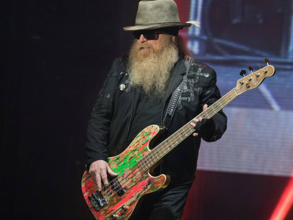 Falleció el bajista de la banda ZZ Top, Dusty Hill, a los 72 años en EE.UU.
